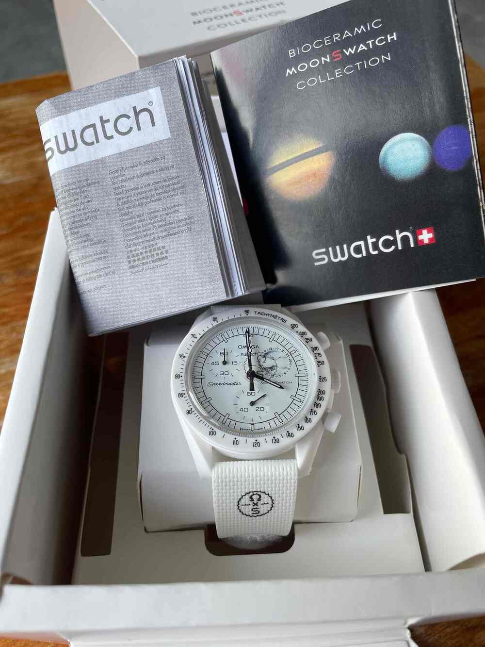 NWOT Swatch X Omega Moonswatch Snoopy Mission to the Moonphase White Full Moon
